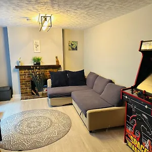 Central - 1 Bedroom Apartment, Sleeps 4 , Brighton United Kingdom
